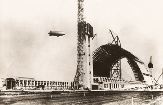 Illustration for article titled These Massive Hangars in Orange County Once Housed WWII Airships